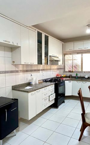 Casa para alugar com 183m², 3 quartos e 4 vagasCozinha