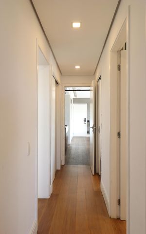 Apartamento à venda com 142m², 4 quartos e 2 vagasCorredor 