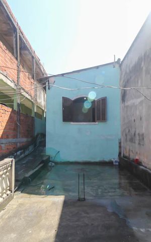 Casa à venda com 100m², 1 quarto e 1 vaga Casa à venda com 100m², 1 quarto e 1 vagaSacada