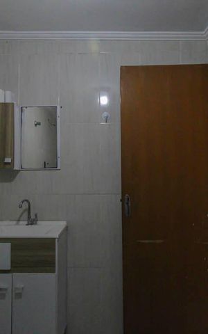Casa à venda com 100m², 1 quarto e 1 vaga Casa à venda com 100m², 1 quarto e 1 vagaBanheiro