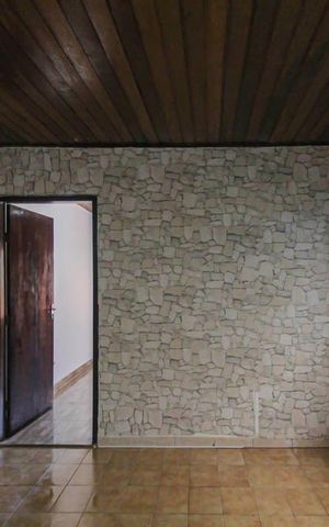 Casa à venda com 100m², 1 quarto e 1 vaga Casa à venda com 100m², 1 quarto e 1 vagaSala