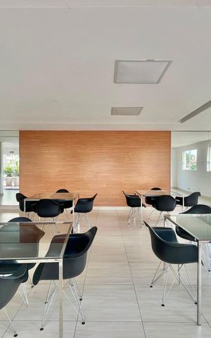 Apartamento para alugar com 43m², 2 quartos e 1 vaga Apartamento para alugar com 43m², 2 quartos e 1 vagaÁrea comum - Salão de festas