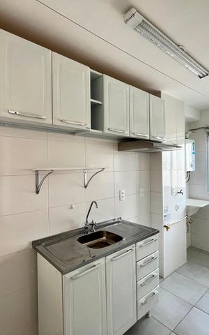 Apartamento para alugar com 43m², 2 quartos e 1 vaga Apartamento para alugar com 43m², 2 quartos e 1 vagaCozinha e Área de Serviço