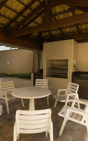 Apartamento à venda com 155m², 4 quartos e 3 vagas Apartamento à venda com 155m², 4 quartos e 3 vagasÁrea comum - Churrasqueira