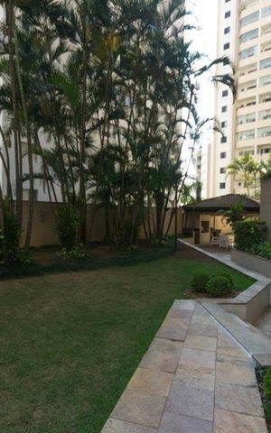 Apartamento à venda com 155m², 4 quartos e 3 vagas Apartamento à venda com 155m², 4 quartos e 3 vagasÁrea comum