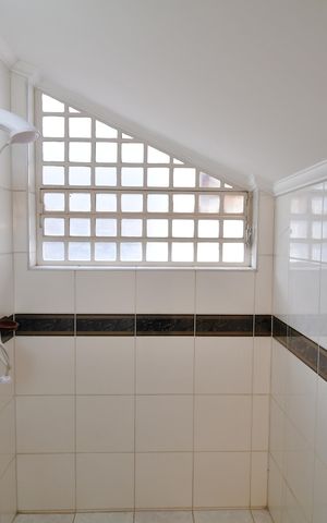 Casa à venda com 400m², 4 quartos e 4 vagasBanheiro Suíte