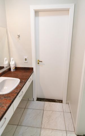 Casa à venda com 400m², 4 quartos e 4 vagasBanheiro Suíte