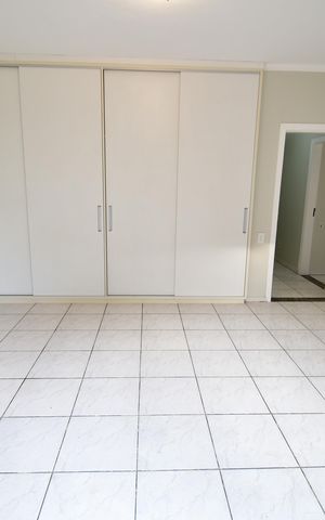 Casa à venda com 400m², 4 quartos e 4 vagasQuarto 2 - Suíte