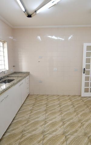 Casa à venda com 400m², 4 quartos e 4 vagasCozinha