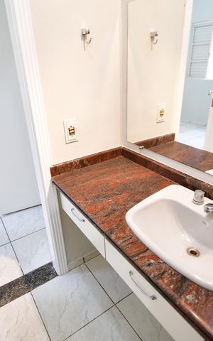 Casa à venda com 400m², 4 quartos e 4 vagasBanheiro Suíte