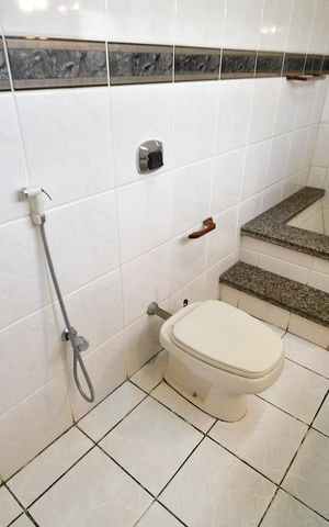 Casa à venda com 400m², 4 quartos e 4 vagasBanheiro Suíte