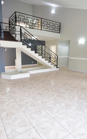Casa à venda com 400m², 4 quartos e 4 vagasSala
