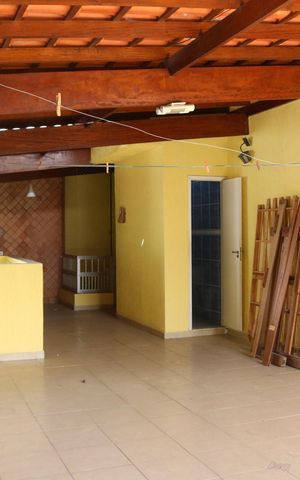 Casa à venda com 170m², 3 quartos e 2 vagasCobertura