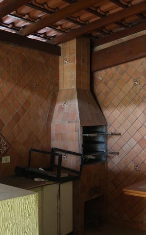 Casa à venda com 170m², 3 quartos e 2 vagasCobertura