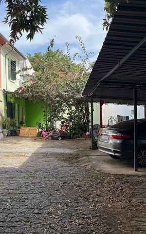 Casa à venda com 170m², 3 quartos e 2 vagas Casa à venda com 170m², 3 quartos e 2 vagasÁrea comum