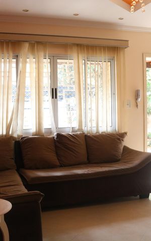 Casa à venda com 170m², 3 quartos e 2 vagasSala