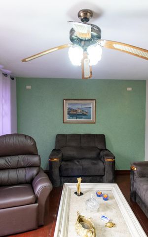 Casa para alugar com 223m², 3 quartos e 4 vagas Casa para alugar com 223m², 3 quartos e 4 vagasSala de TV