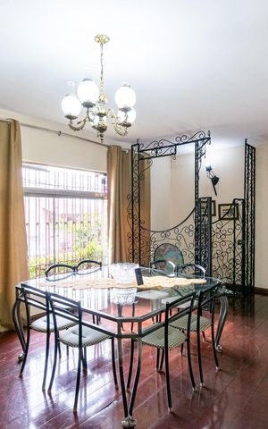 Casa para alugar com 223m², 3 quartos e 4 vagas Casa para alugar com 223m², 3 quartos e 4 vagasSala