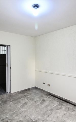 Casa para alugar com 230m², 4 quartos e 1 vaga Casa para alugar com 230m², 4 quartos e 1 vagaQuarto 2