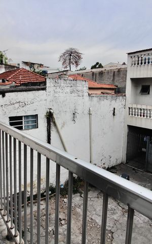 Casa para alugar com 230m², 4 quartos e 1 vaga Casa para alugar com 230m², 4 quartos e 1 vagaVaranda