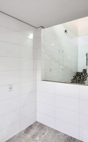 Casa para alugar com 230m², 4 quartos e 1 vaga Casa para alugar com 230m², 4 quartos e 1 vagaHall