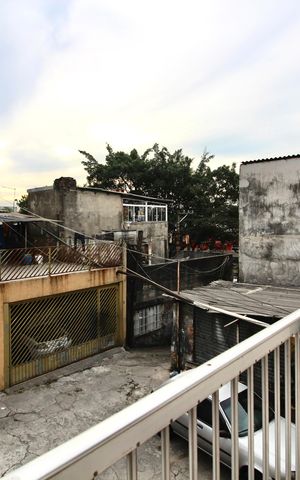 Casa para alugar com 230m², 4 quartos e 1 vaga Casa para alugar com 230m², 4 quartos e 1 vagaVaranda