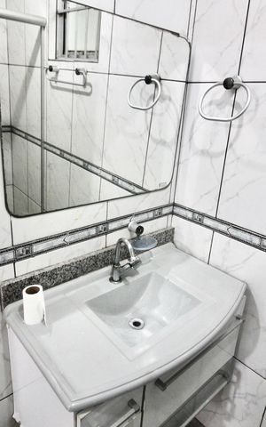 Casa para alugar com 230m², 4 quartos e 1 vaga Casa para alugar com 230m², 4 quartos e 1 vagaBanheiro 2