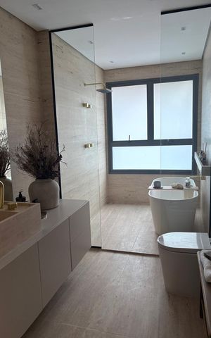 Apartamento à venda com 327m², 4 quartos e 4 vagas Apartamento à venda com 327m², 4 quartos e 4 vagasBanheiro