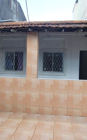 Casa para alugar com 70m², 2 quartos e sem vagaFachada