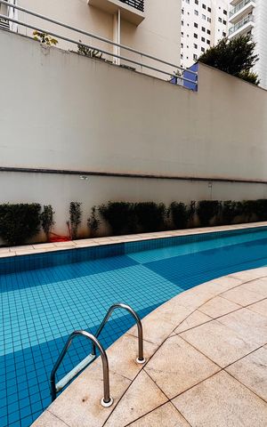 Apartamento à venda com 78m², 3 quartos e 2 vagas Apartamento à venda com 78m², 3 quartos e 2 vagasÁrea comum - Piscina