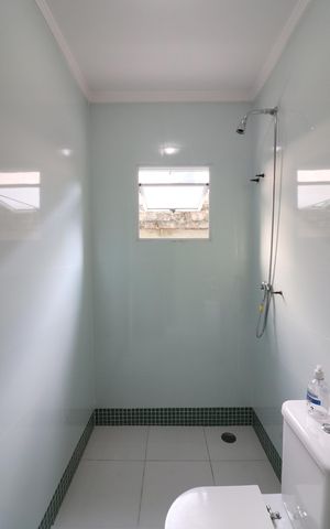 Casa à venda com 238m², 2 quartos e 2 vagasBanheiro Social