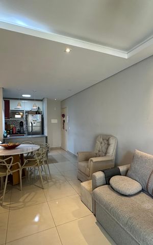 Apartamento à venda com 80m², 3 quartos e 1 vaga Apartamento à venda com 80m², 3 quartos e 1 vagaSala