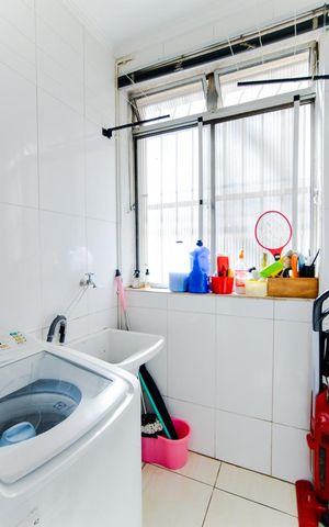 Apartamento à venda com 68m², 2 quartos e 1 vagaÁrea de Serviço