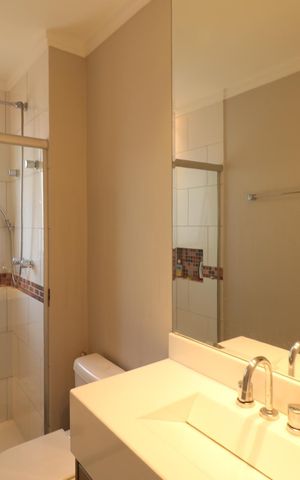 Apartamento à venda com 128m², 3 quartos e 2 vagas Apartamento à venda com 128m², 3 quartos e 2 vagasBanheiro Social
