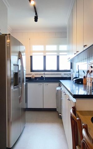 Apartamento à venda com 117m², 3 quartos e 3 vagas Apartamento à venda com 117m², 3 quartos e 3 vagasCozinha