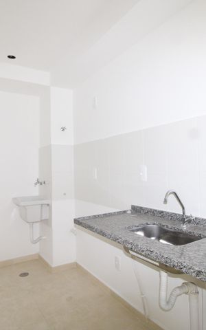 Apartamento à venda com 38m², 2 quartos e sem vagaCozinha e Área de Serviço