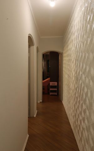 Casa para alugar com 215m², 4 quartos e 2 vagasCorredor