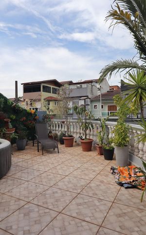 Casa para alugar com 215m², 4 quartos e 2 vagasVaranda