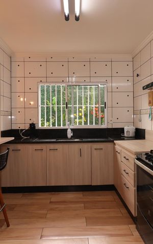 Casa para alugar com 215m², 4 quartos e 2 vagasCozinha