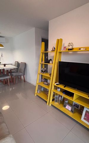 Apartamento à venda com 78m², 2 quartos e 1 vaga Apartamento à venda com 78m², 2 quartos e 1 vagaSala