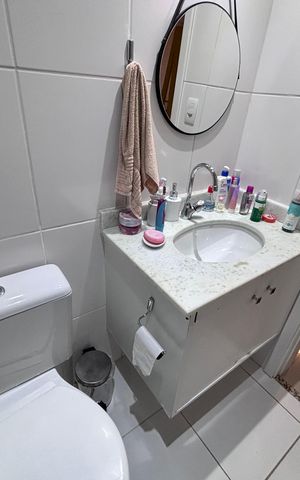 Apartamento à venda com 78m², 2 quartos e 1 vaga Apartamento à venda com 78m², 2 quartos e 1 vagaBanheiro