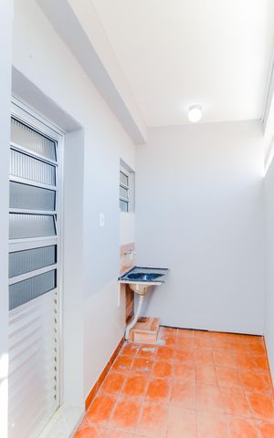 Casa para alugar com 60m², 1 quarto e sem vagaÁrea de Serviço