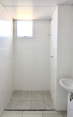 Apartamento para alugar com 49m², 2 quartos e sem vaga Apartamento para alugar com 49m², 2 quartos e sem vagaBanheiro