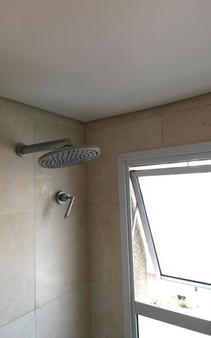 Apartamento à venda com 298m², 3 quartos e 5 vagasBanheiro da Suíte 2