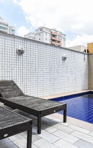 Apartamento à venda com 91m², 3 quartos e 2 vagas Apartamento à venda com 91m², 3 quartos e 2 vagasÁrea comum - Piscina