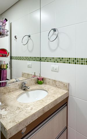Apartamento à venda com 91m², 3 quartos e 2 vagas Apartamento à venda com 91m², 3 quartos e 2 vagasBanheiro Social