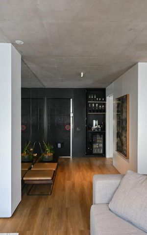 Apartamento à venda com 72m², 1 quarto e 1 vagaSala