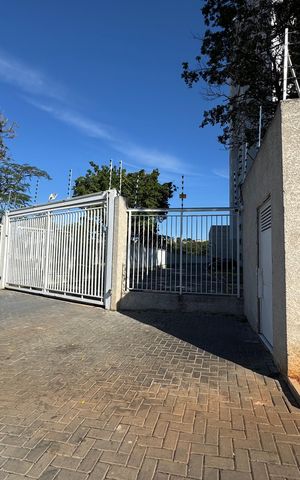 Apartamento para alugar com 45m², 2 quartos e 1 vaga Apartamento para alugar com 45m², 2 quartos e 1 vagaFachada