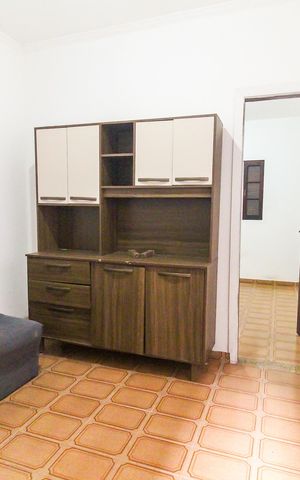 Casa para alugar com 50m², 1 quarto e 1 vaga Casa para alugar com 50m², 1 quarto e 1 vagaSala