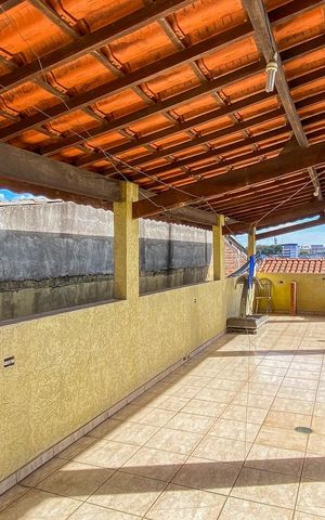 Casa para alugar com 140m², 4 quartos e 4 vagas Casa para alugar com 140m², 4 quartos e 4 vagasVaranda